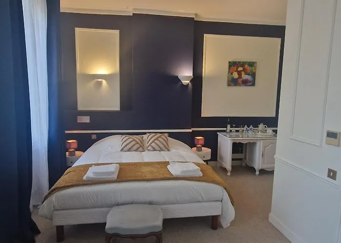 Majorelle Du Chateau Penzion Gaillan-en-Médoc